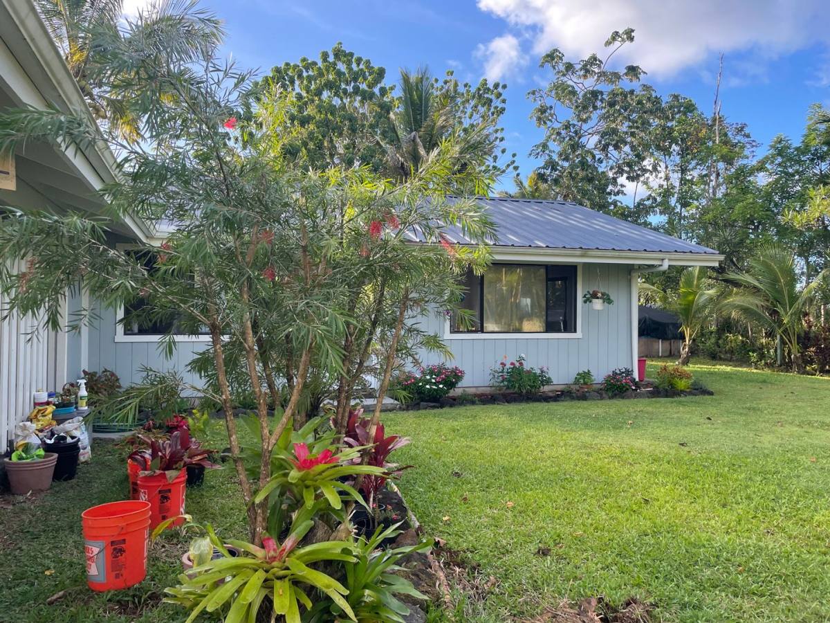 Apartment for rent at 15-1553 24th Ave, Keaau, HI 96749