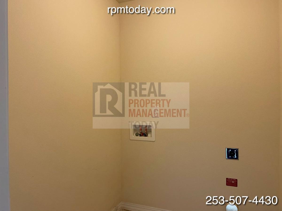 House for rent at 20519 80th Ave E, Spanaway, WA 98387