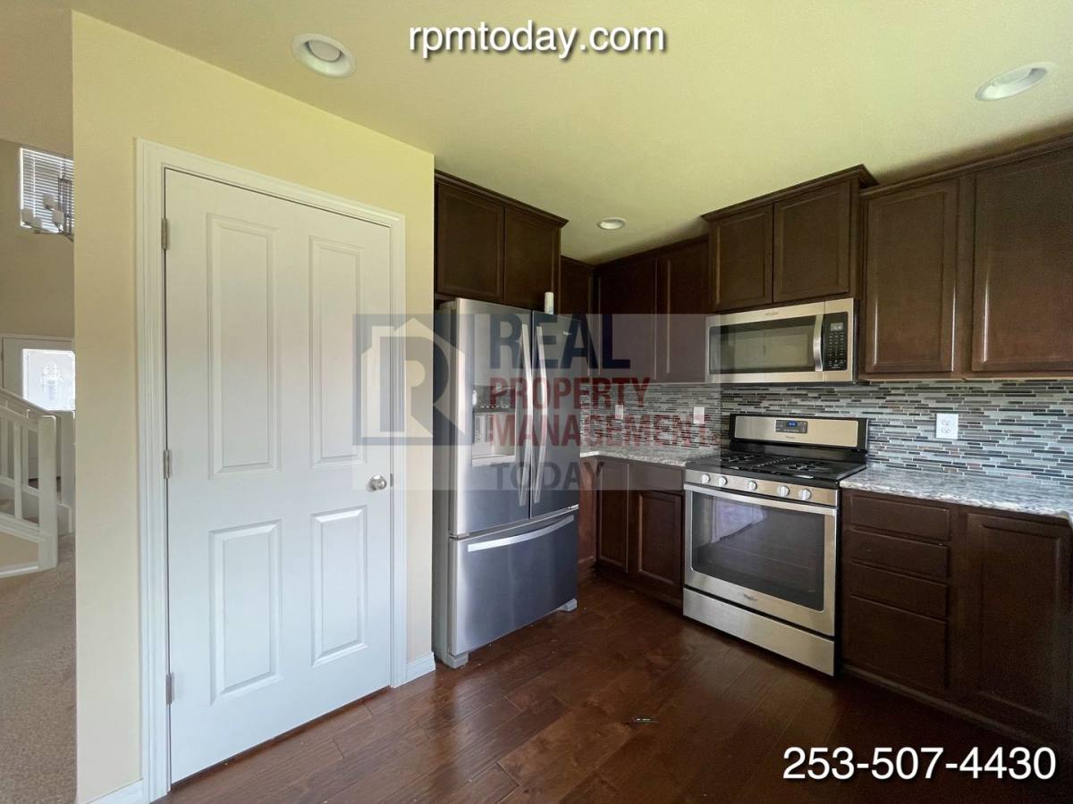 House for rent at 20519 80th Ave E, Spanaway, WA 98387