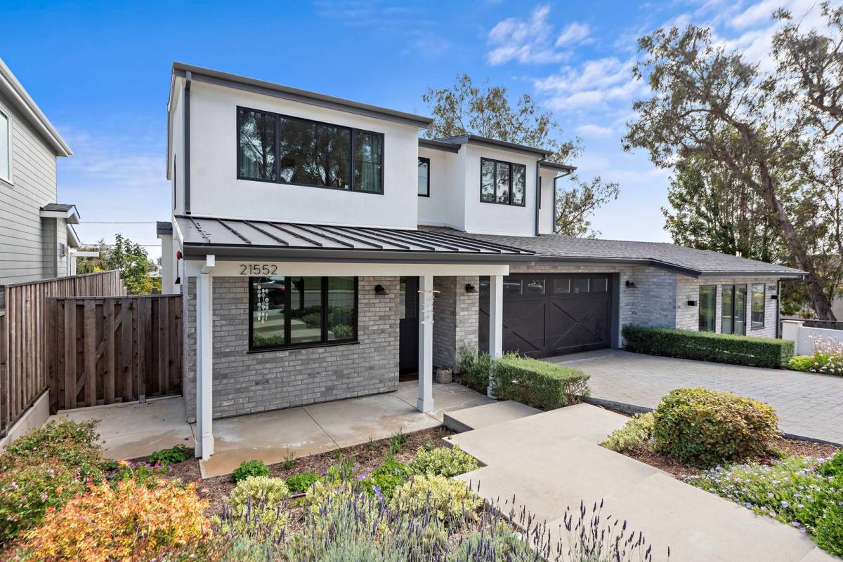 House for rent at 21552 Treetop Lane, Laguna Beach, CA 92651