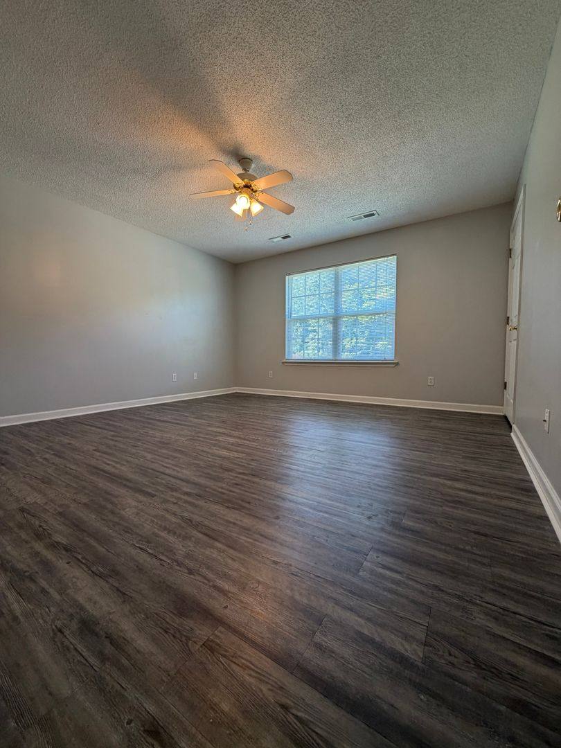 Apartment for rent at 3332 Pinewood Ave, Chattanooga, TN 37411