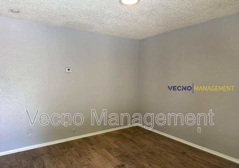 Apartment for rent at 102 E Cheryl Dr, San Antonio, TX 78228