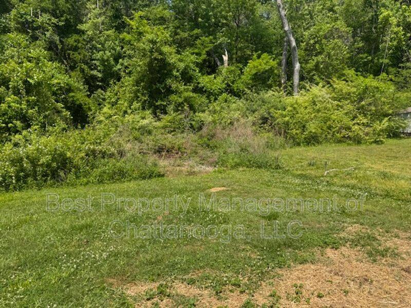 House for rent at 5281-87 Usher Dr, Chattanooga, TN 37410