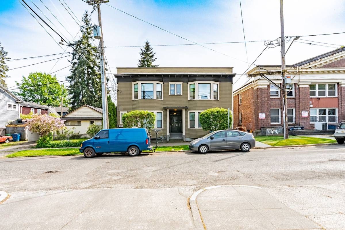 Apartment for rent at 1911 E Roy St, Seattle, WA 98112