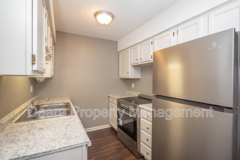 Apartment for rent at 6016 Leavenworth Rd, Kansas City, KS 66104