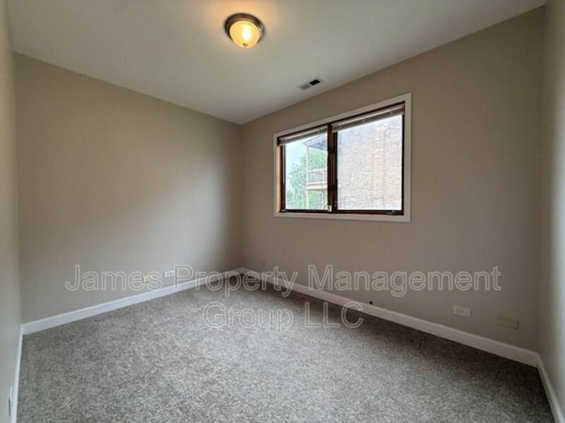 Apartment for rent at 2731 W Congress Parkway #2, Chicago, IL 60612