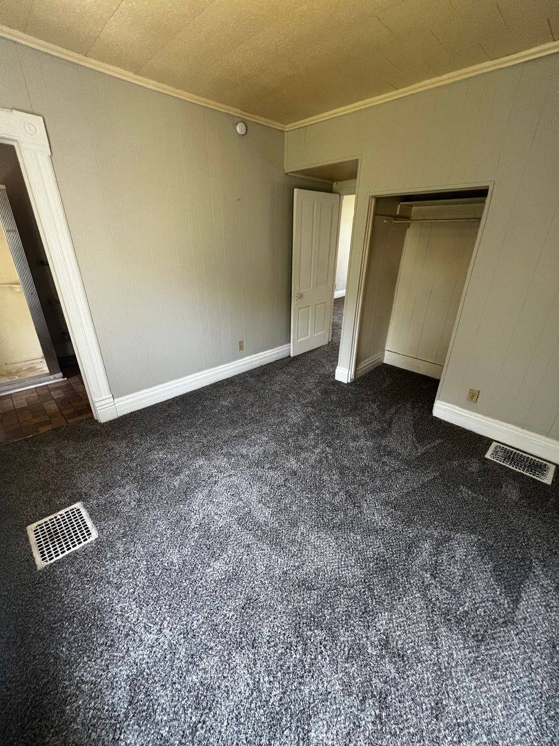 Apartment for rent at 1420 W 37th Ave, Kansas City, KS 66103