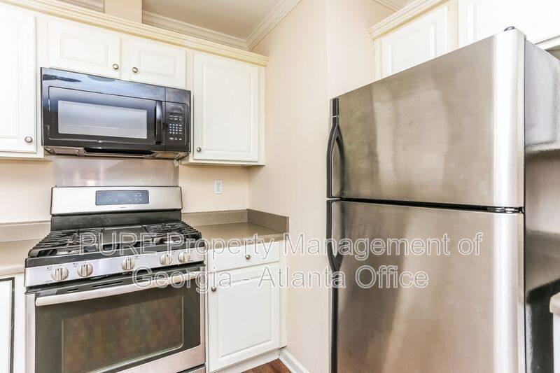 Townhouse for rent at 1934 Ivy Glen Dr SE, Smyrna, GA 30082