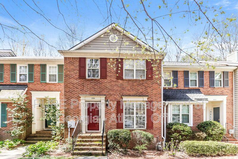 Townhouse for rent at 1934 Ivy Glen Dr SE, Smyrna, GA 30082
