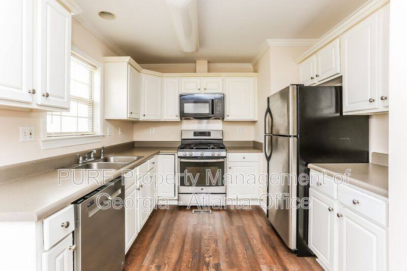 Townhouse for rent at 1934 Ivy Glen Dr SE, Smyrna, GA 30082