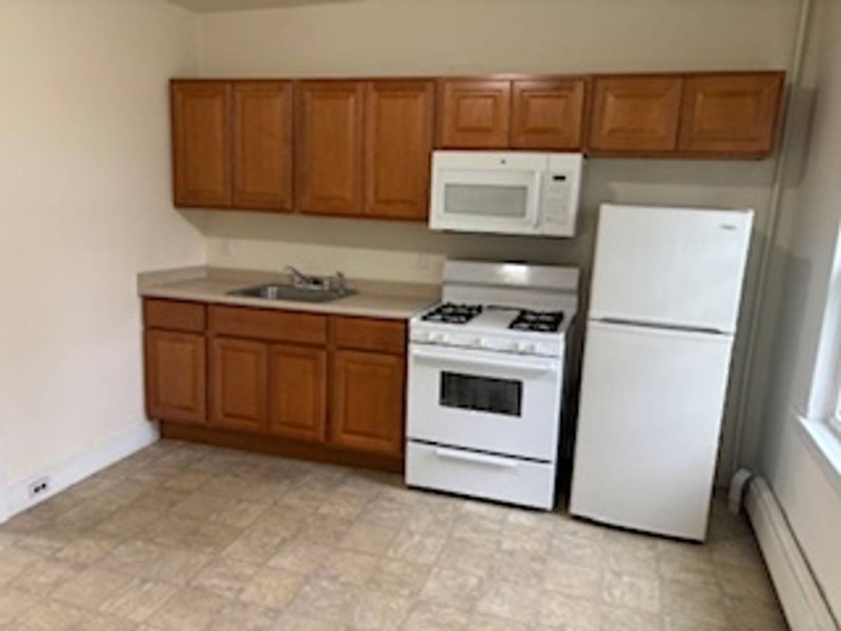 Apartment for rent at 15 Tracy St, West Lebanon, NH 03784