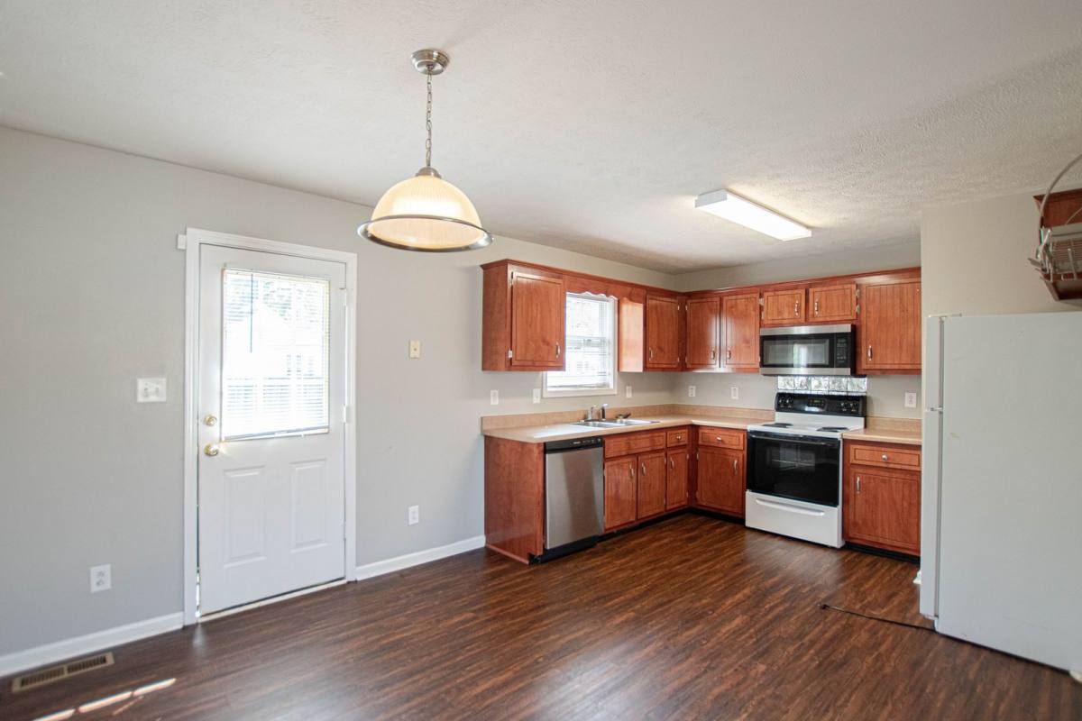 House for rent at 1481 McClardy Rd, Clarksville, TN 37042