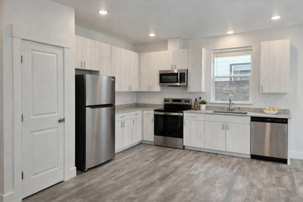 Townhouse for rent at 5834 W 40th Court, Kennewick, WA 99338