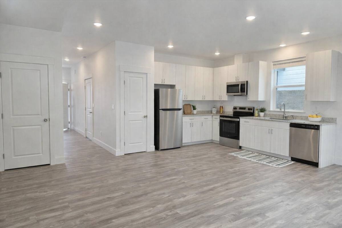 Townhouse for rent at 5834 W 40th Court, Kennewick, WA 99338