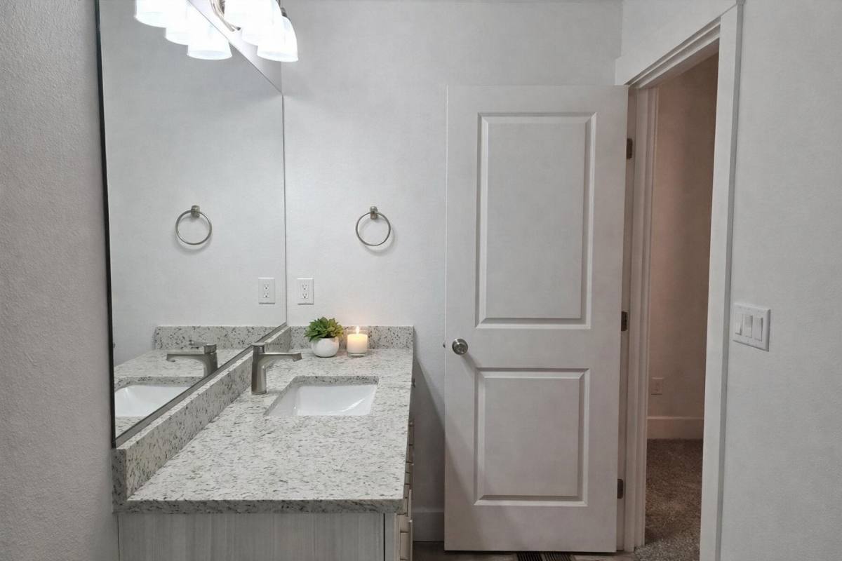 Townhouse for rent at 5834 W 40th Court, Kennewick, WA 99338