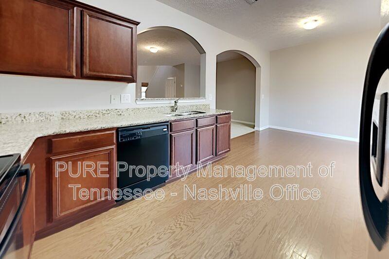 Townhouse for rent at 1221 Bainbridge Dr, Nashville, TN 37211