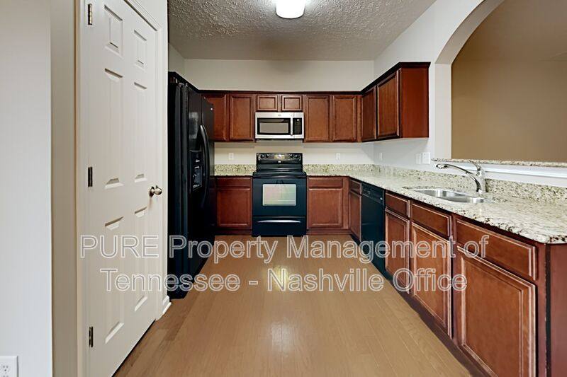 Townhouse for rent at 1221 Bainbridge Dr, Nashville, TN 37211