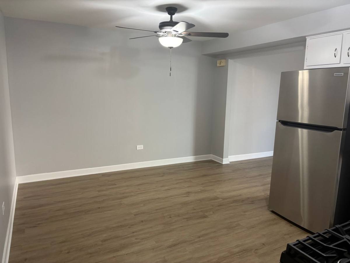 Apartment for rent at 7712-24 S Harlem, Bridgeview, IL 60455