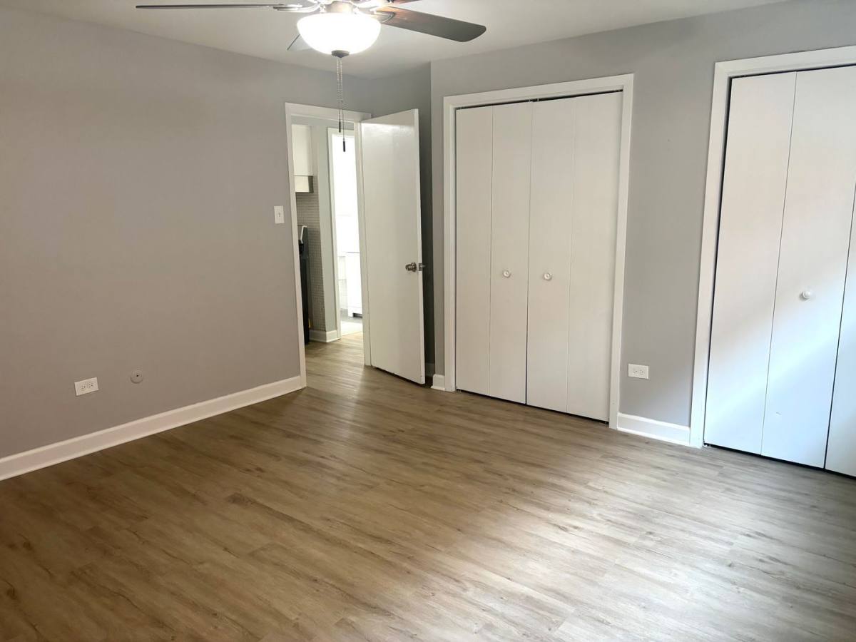 Apartment for rent at 7712-24 S Harlem, Bridgeview, IL 60455