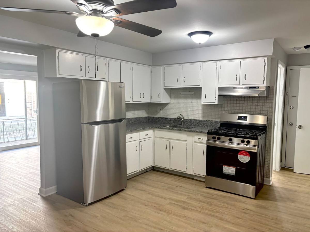 Apartment for rent at 7712-24 S Harlem, Bridgeview, IL 60455