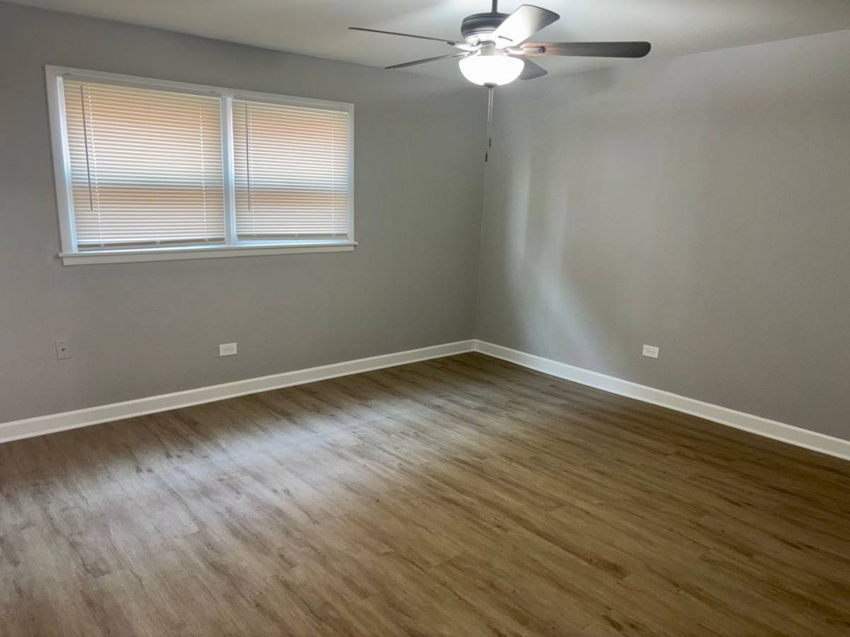 Apartment for rent at 7712-24 S Harlem, Bridgeview, IL 60455