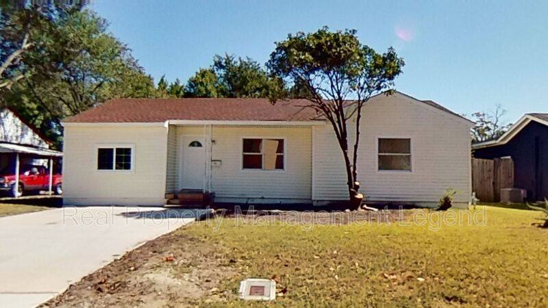 House for rent at 2320 Brockbank Dr, Irving, TX 75062