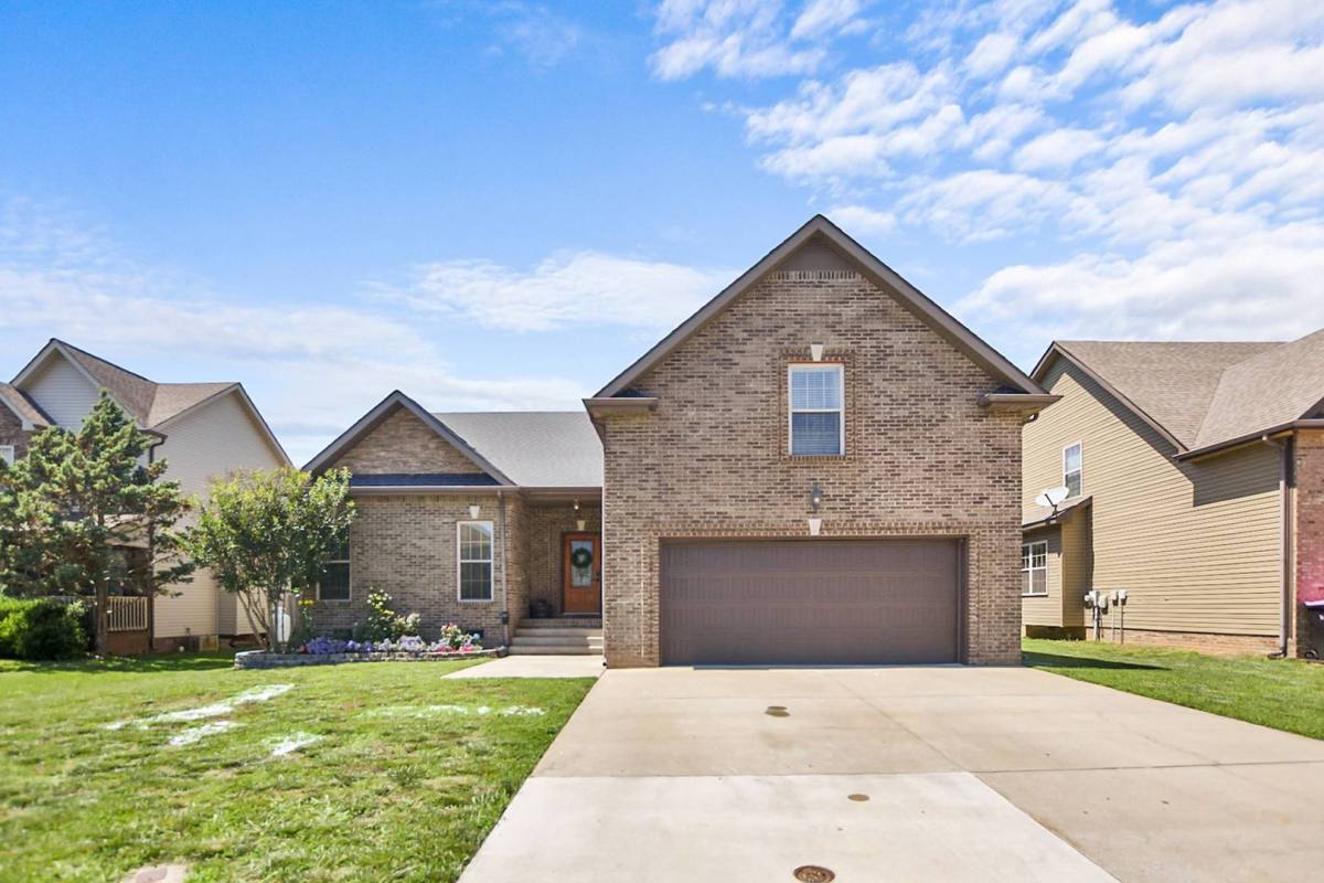 House for rent at 750 Cavalier Dr, Clarksville, TN 37040