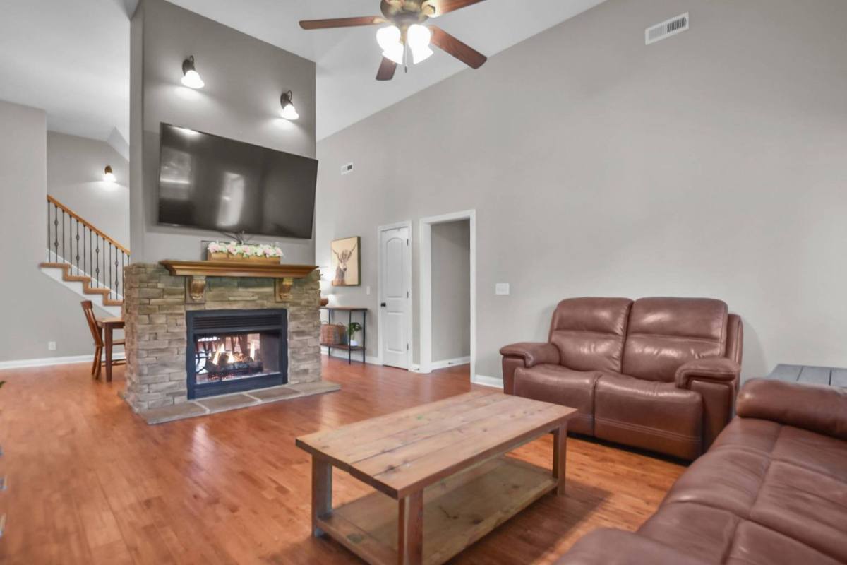 House for rent at 750 Cavalier Dr, Clarksville, TN 37040