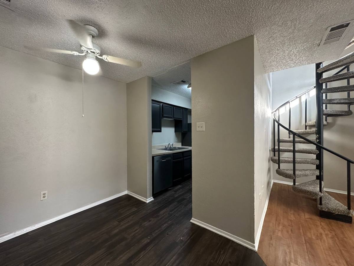 Apartment for rent at 9696 Walnut St, Dallas, TX 75243