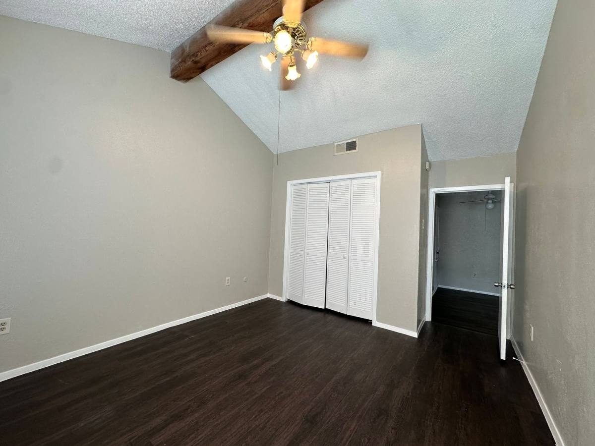 Apartment for rent at 9696 Walnut St, Dallas, TX 75243