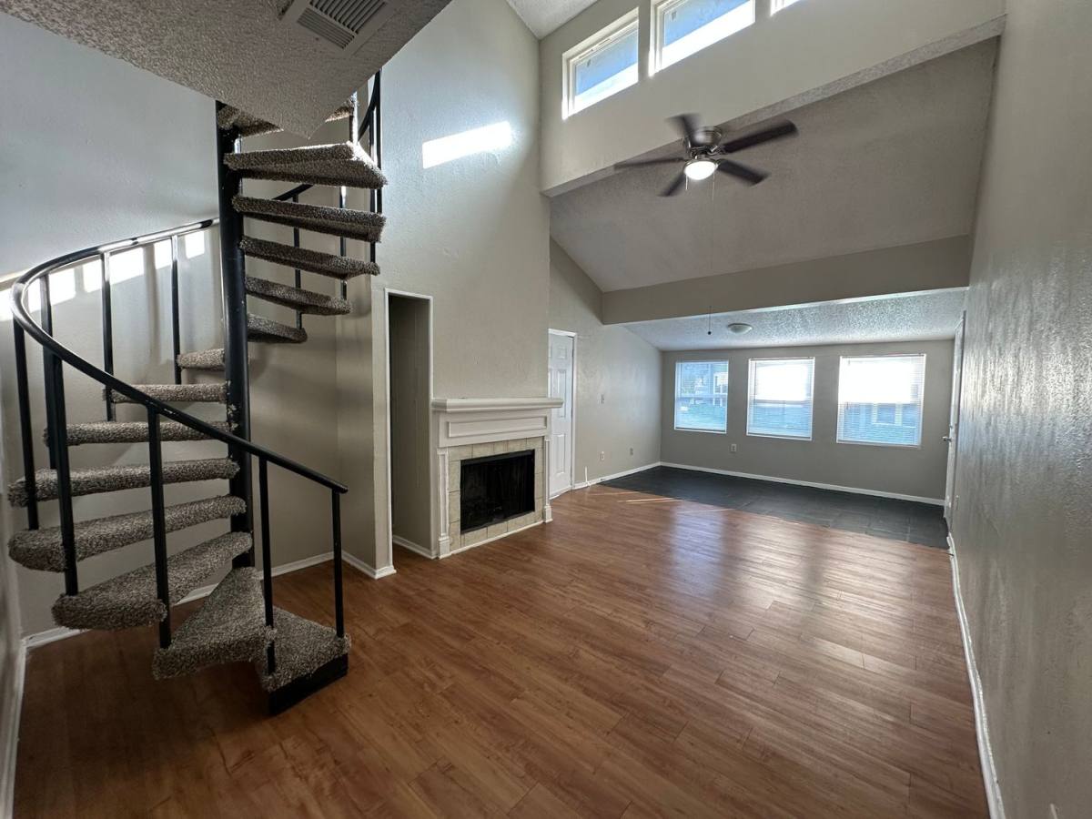 Apartment for rent at 9696 Walnut St, Dallas, TX 75243