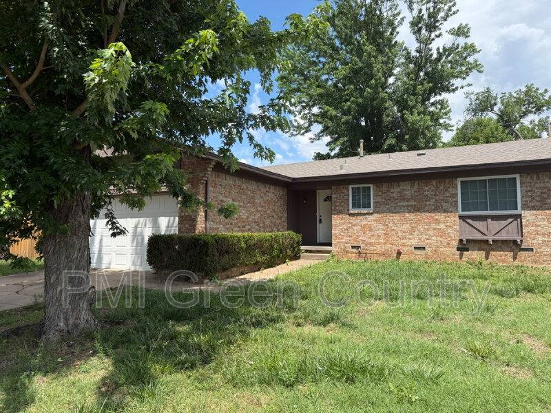 House for rent at 4805 Bermuda Circle, Sand Springs, OK 74063