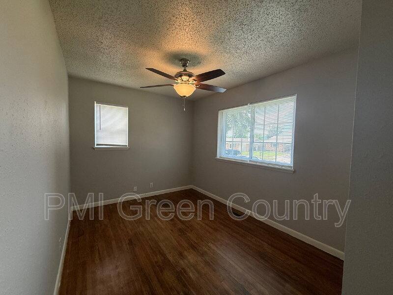 House for rent at 4805 Bermuda Circle, Sand Springs, OK 74063