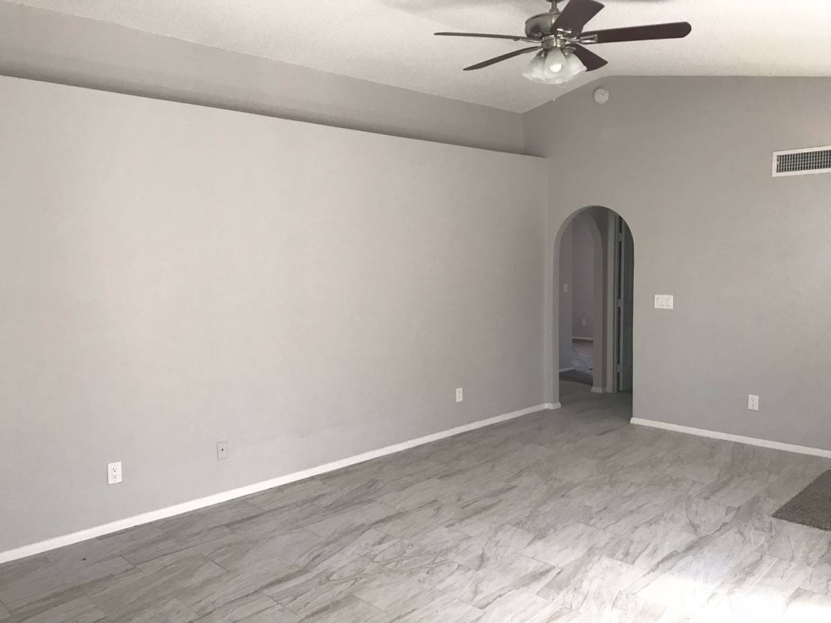 Townhouse for rent at 8520 W Palm Lane, Phoenix, AZ 85037
