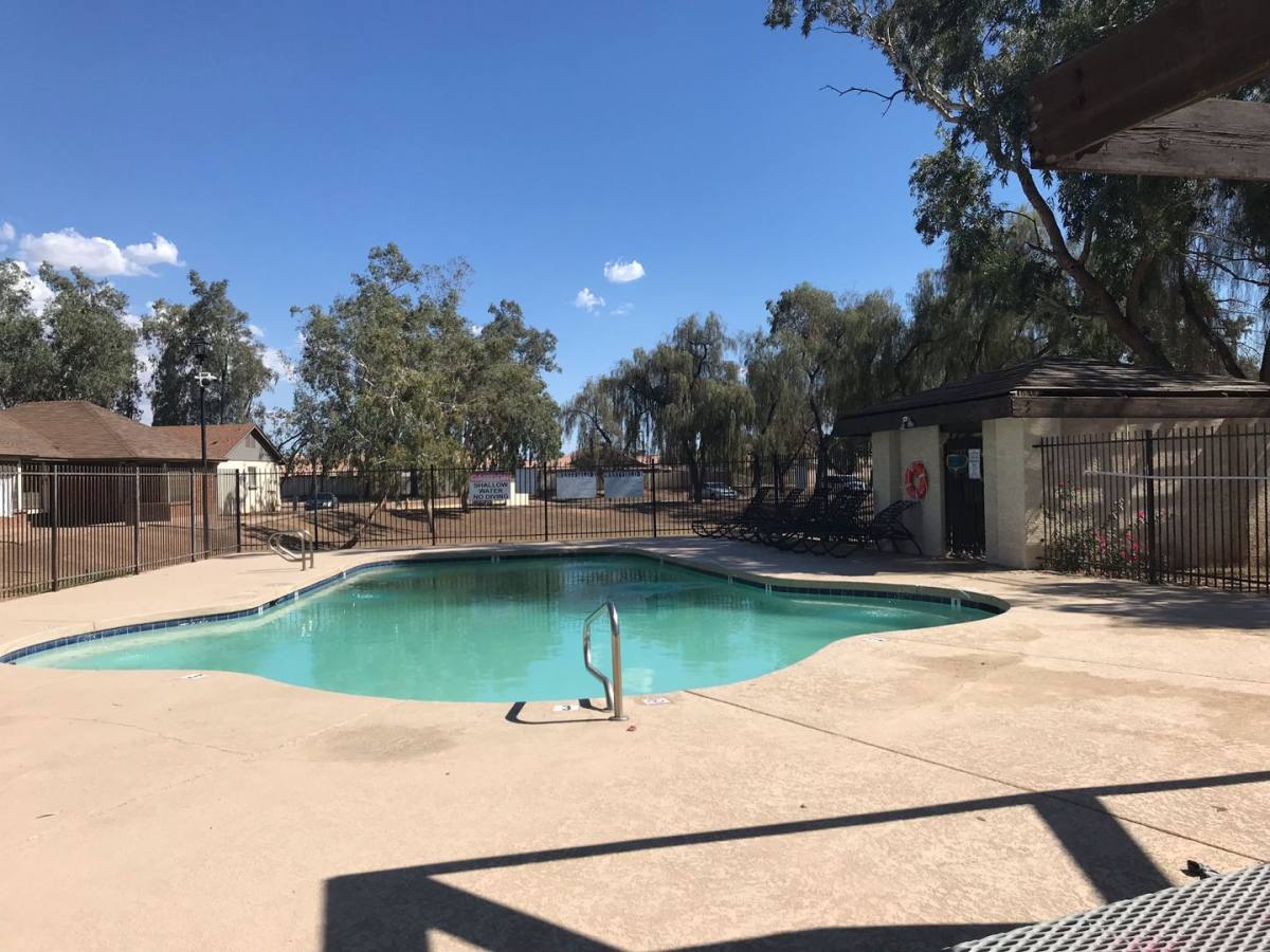 Townhouse for rent at 8520 W Palm Lane, Phoenix, AZ 85037