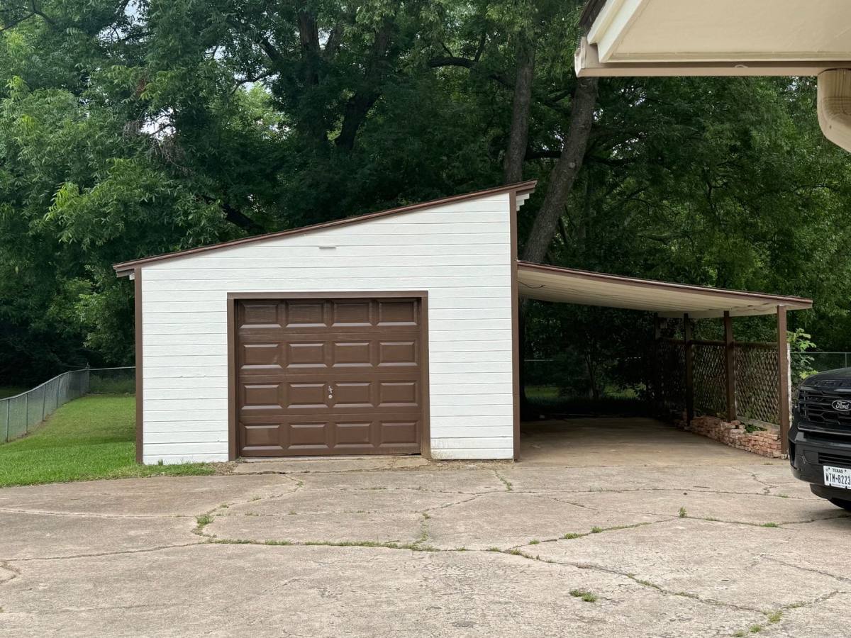 House for rent at 1601 Skyline Dr, Sherman, TX 75092