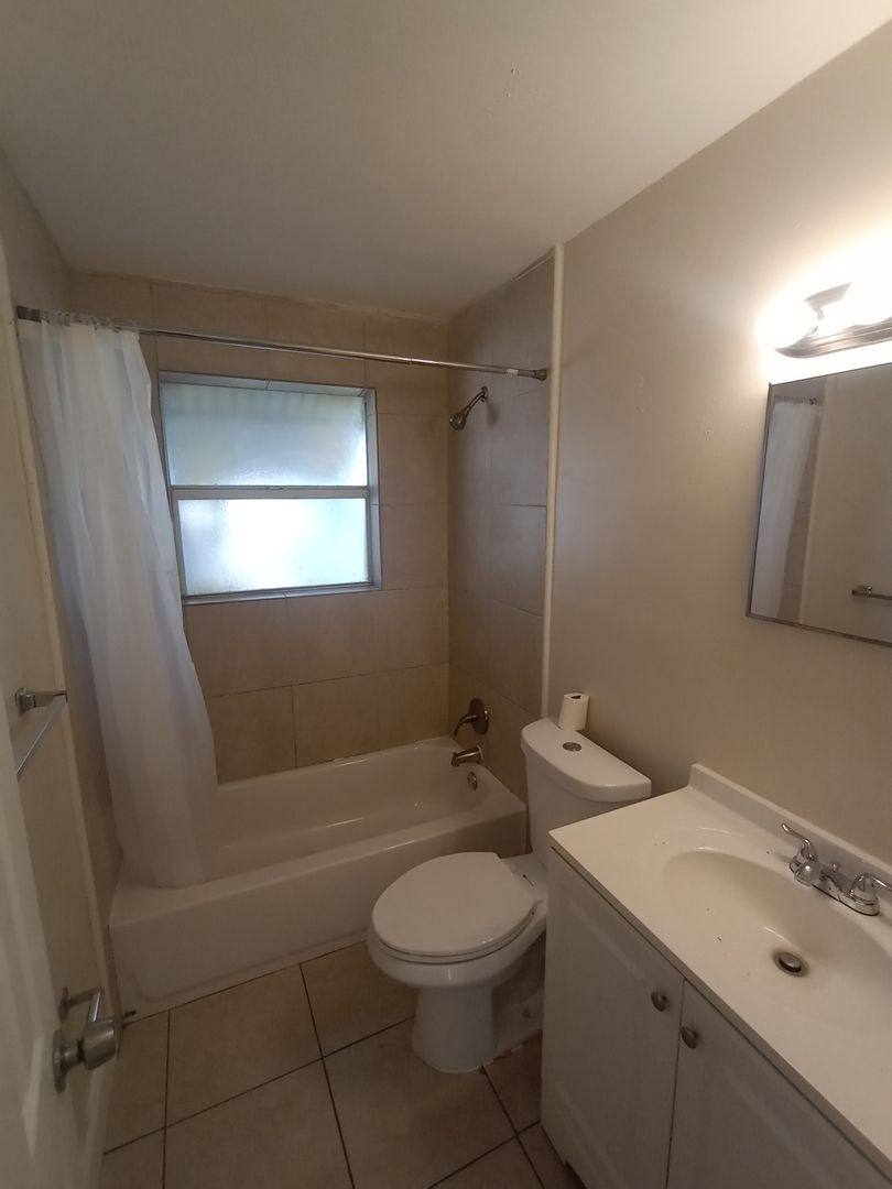 Apartment for rent at 132 SW 12th Ave, Delray Beach, FL 33444