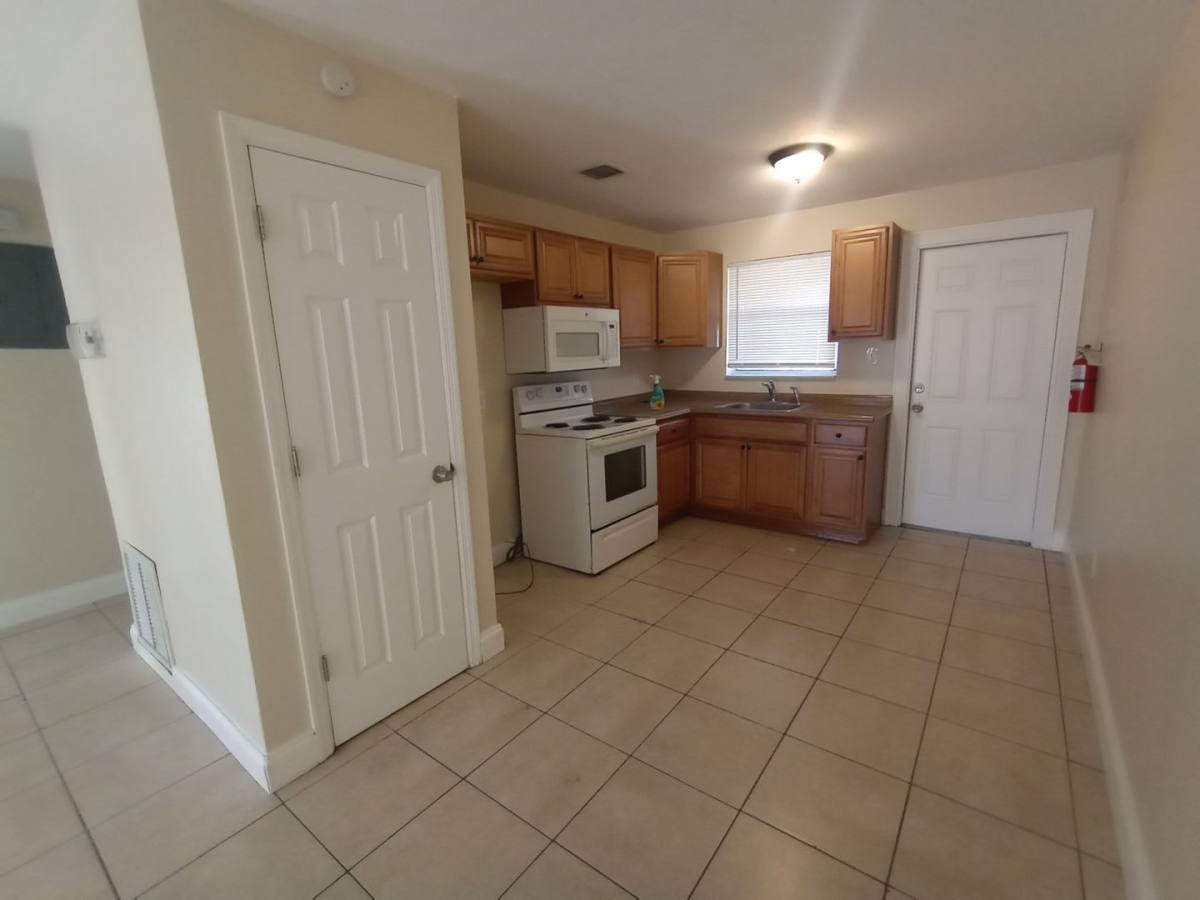 Apartment for rent at 132 SW 12th Ave, Delray Beach, FL 33444