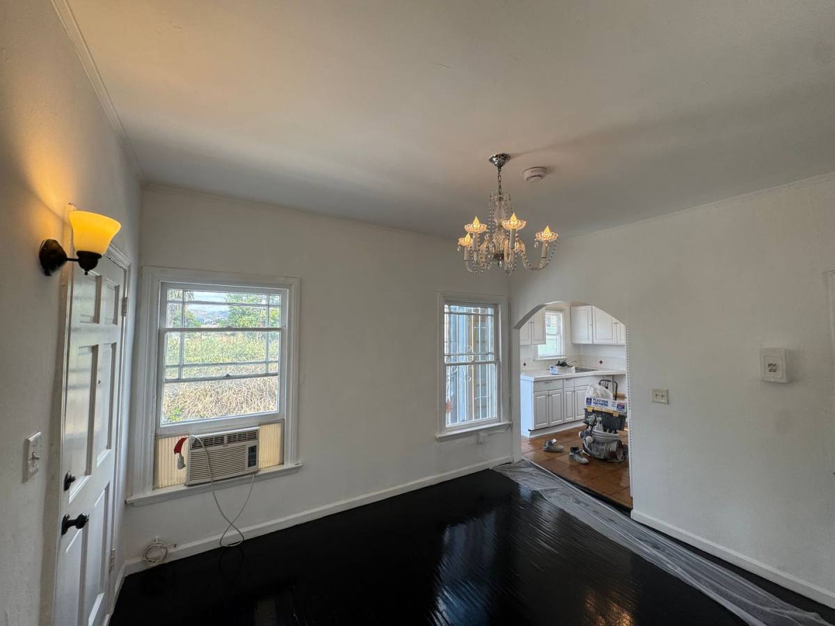 Apartment for rent at 3927 & 3951 Melrose Ave, Los Angeles, CA 90029