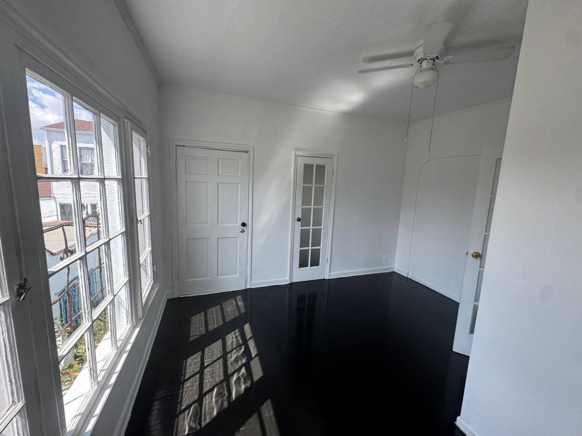 Apartment for rent at 3927 & 3951 Melrose Ave, Los Angeles, CA 90029