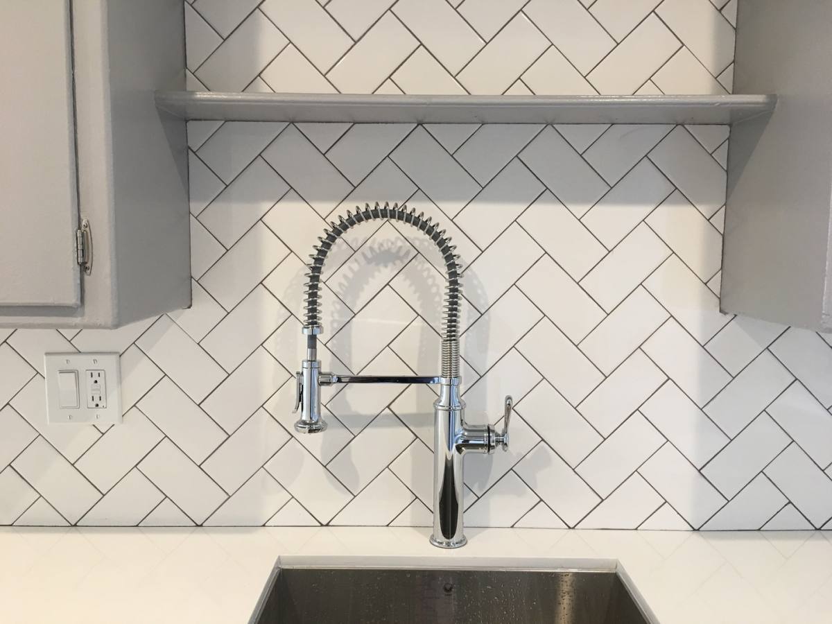 Apartment for rent at 1143 N Formosa Ave, Los Angeles, CA 90046
