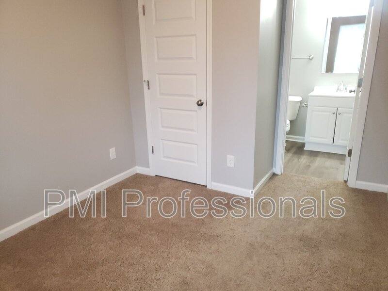 Townhouse for rent at 632 E St #A, Murfreesboro, TN 37130