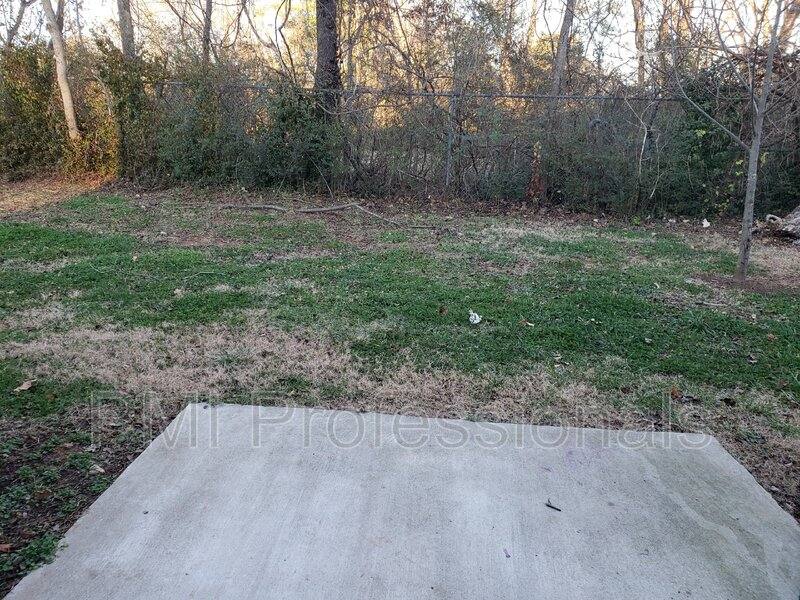 Townhouse for rent at 632 E St #A, Murfreesboro, TN 37130