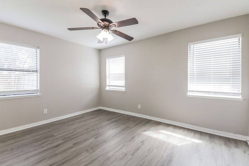 House for rent at 9946 Bowman Blvd, Dallas, TX 75220
