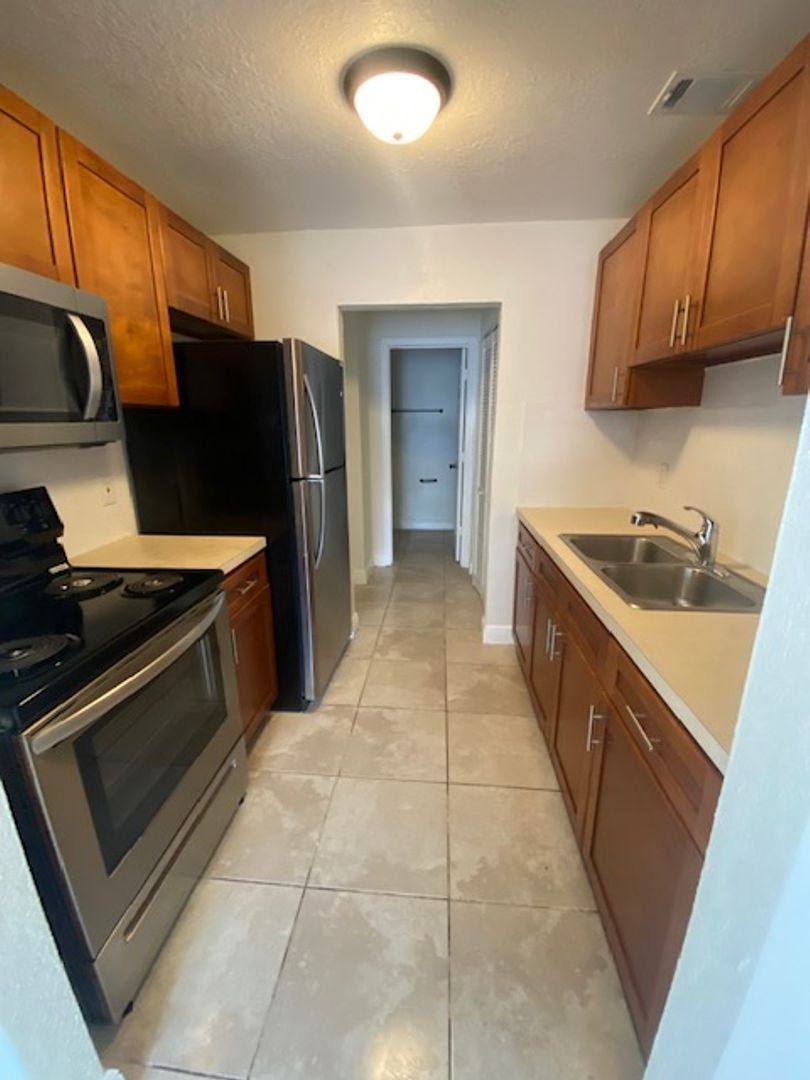 Apartment for rent at 1733 Eastern Rd, Daytona Beach, FL 32119