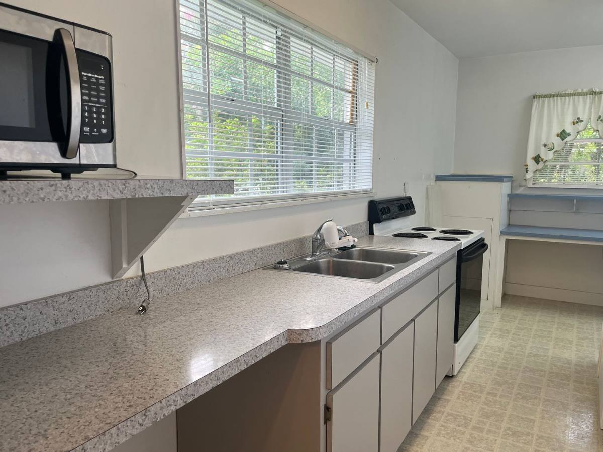 Apartment for rent at 1216 11th Ave, Wellborn, FL 32094
