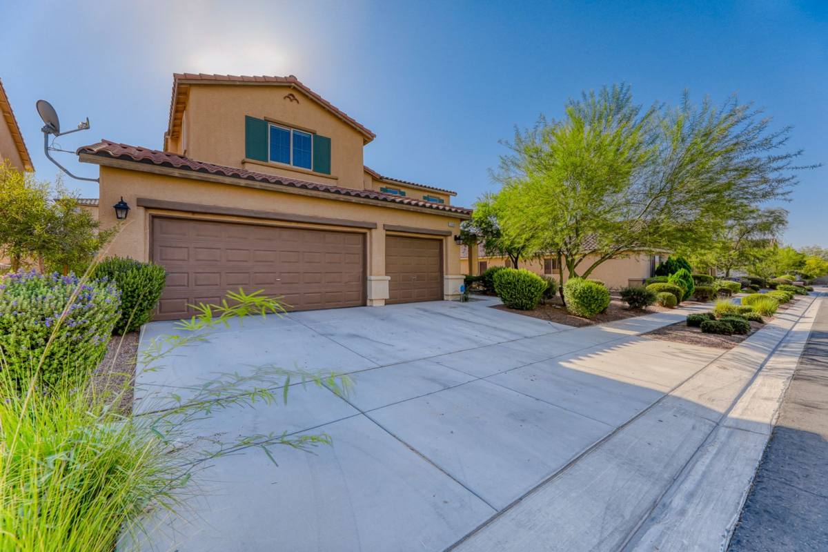 House for rent at 2658 Early Light Dr, Las Vegas, NV 89142