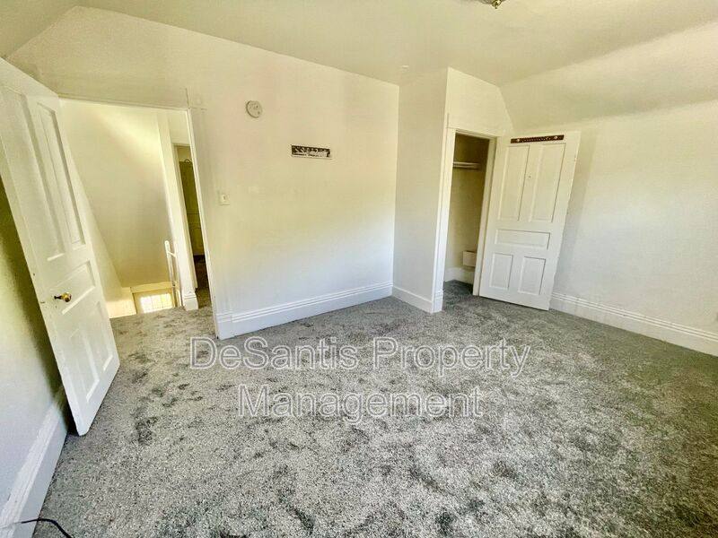 House for rent at 520 Glenn St, Wilmerding, PA 15148