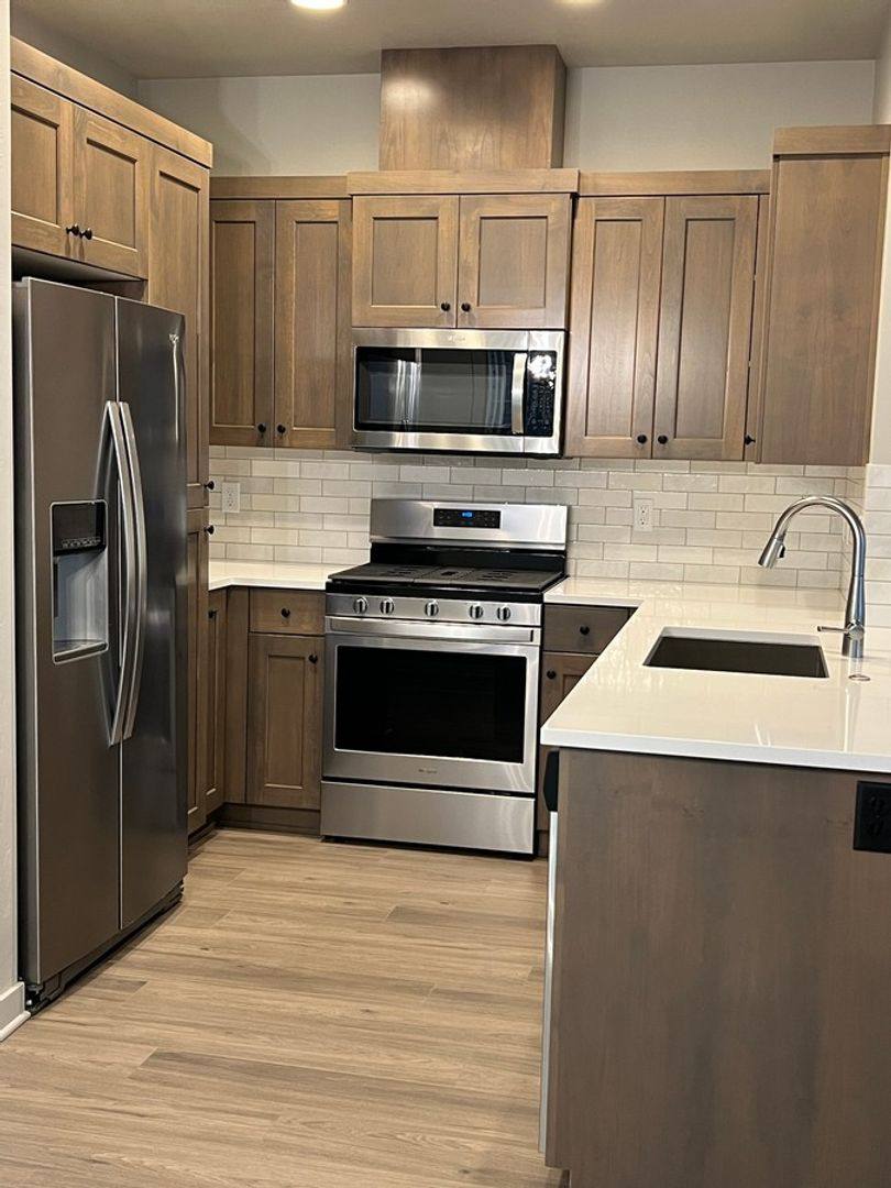 Townhouse for rent at 2519 NW Spruce Cone Lane, Redmond, OR 97756