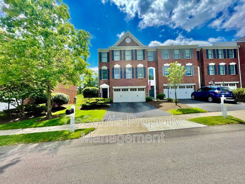 Townhouse for rent at 307 Marshall Heights Dr, Wexford, PA 15090